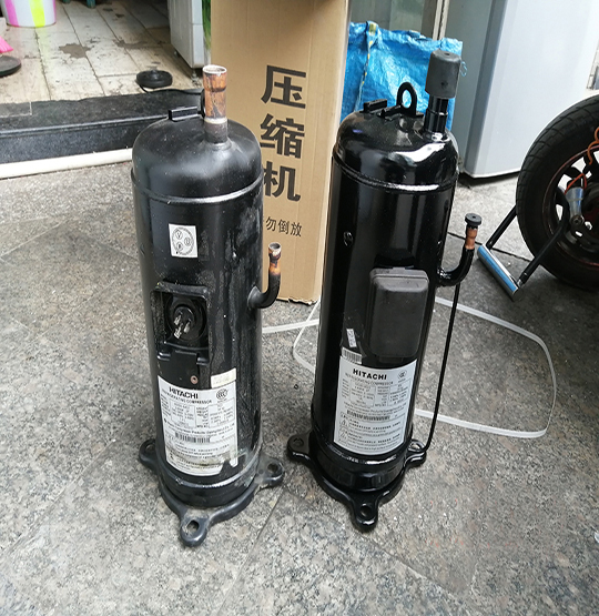 西乌珠穆沁中央空调压缩机的更换维修